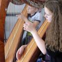 Er zijn nog enkele plaatsen vrij om harp te spelen op dinsdagmiddag.