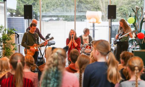 Tournee ROCKplein-band tijdens Kindermuziekweek