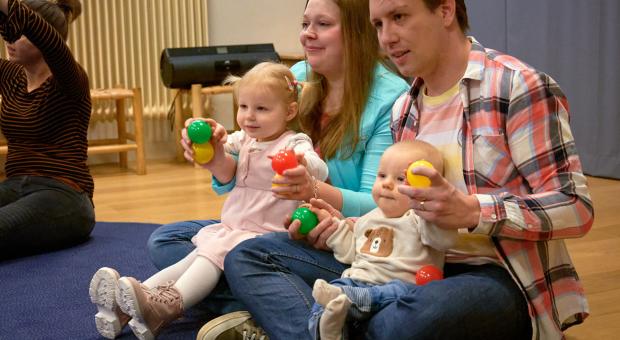 Muziek op schoot (geboortekoffer)