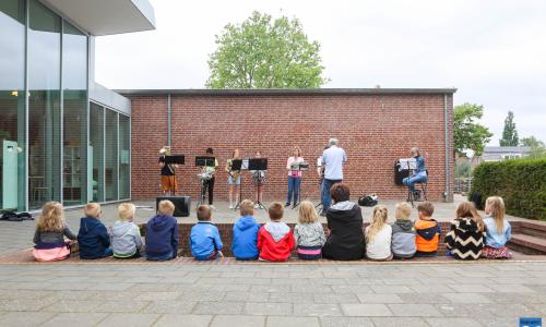 Speelplaatsconcerten bij basisschool De Tweesprong